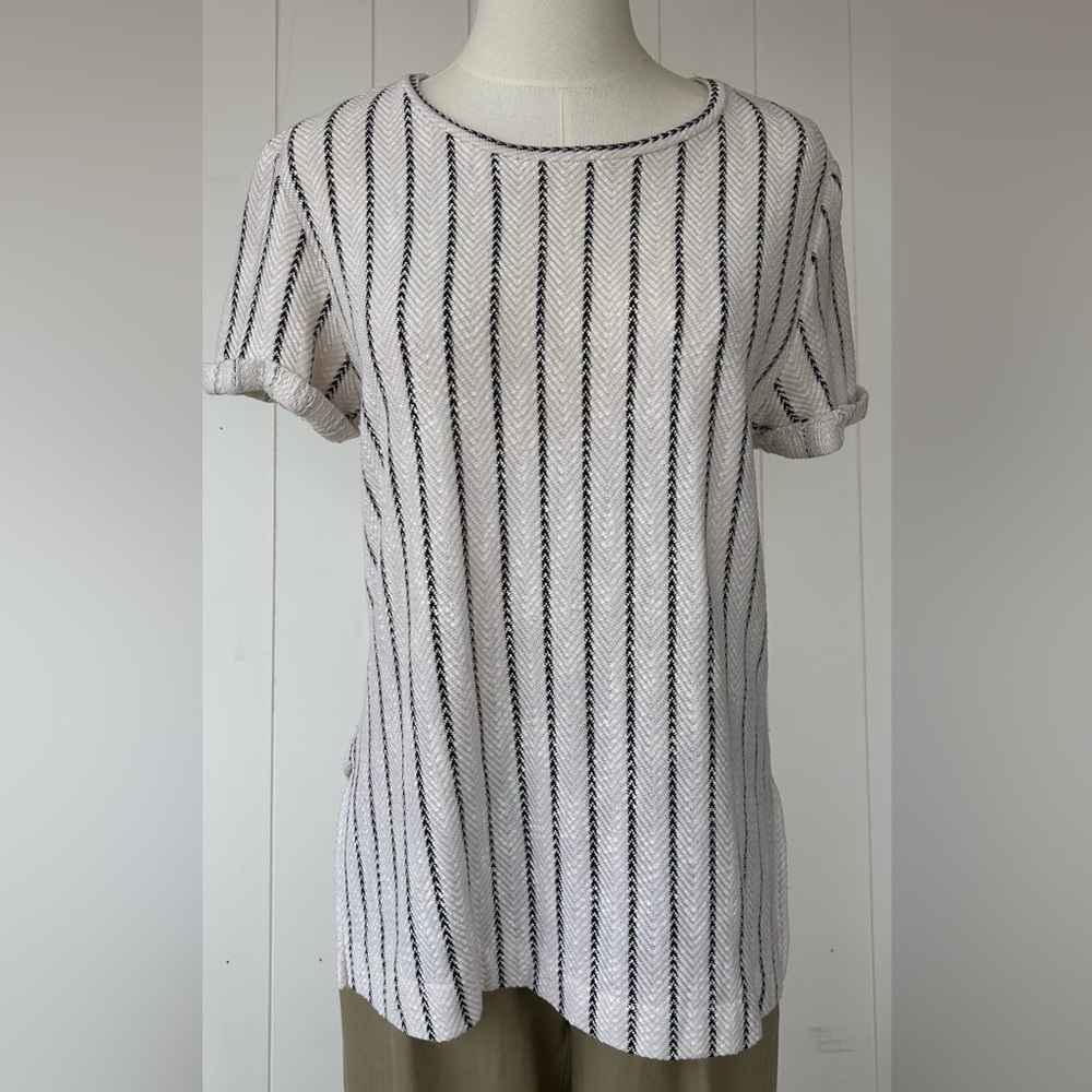 Zara Trafaluc Pullover Knit Top Chevron Design Ivory/Black Size Large